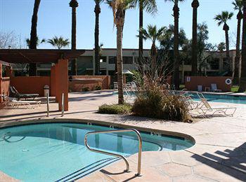 Quality Inn & Suites Downtown Phoenix Buitenkant foto
